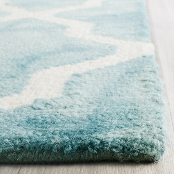 Safavieh Clearance Dip Dye DDY540D Turquoise Rug