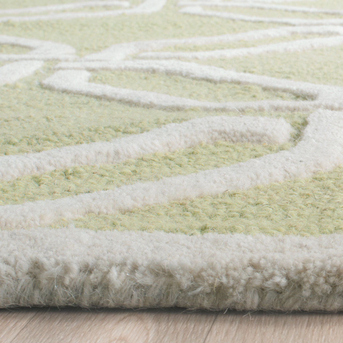 Safavieh Clearance Cambridge CAM311N Lime Rug