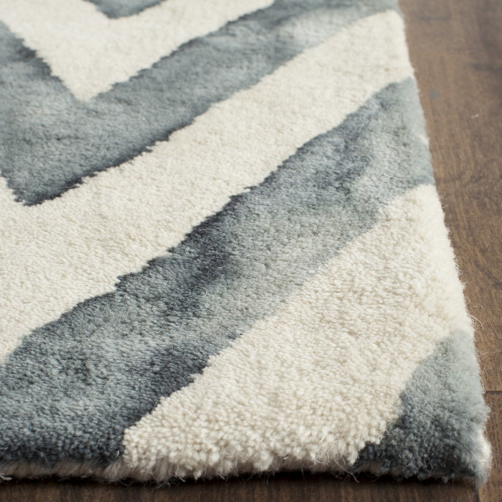 safavieh clearance dip dye ddy715j ivory rug