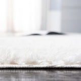 safavieh clearance decora shaggy des101 3138 ivory rug