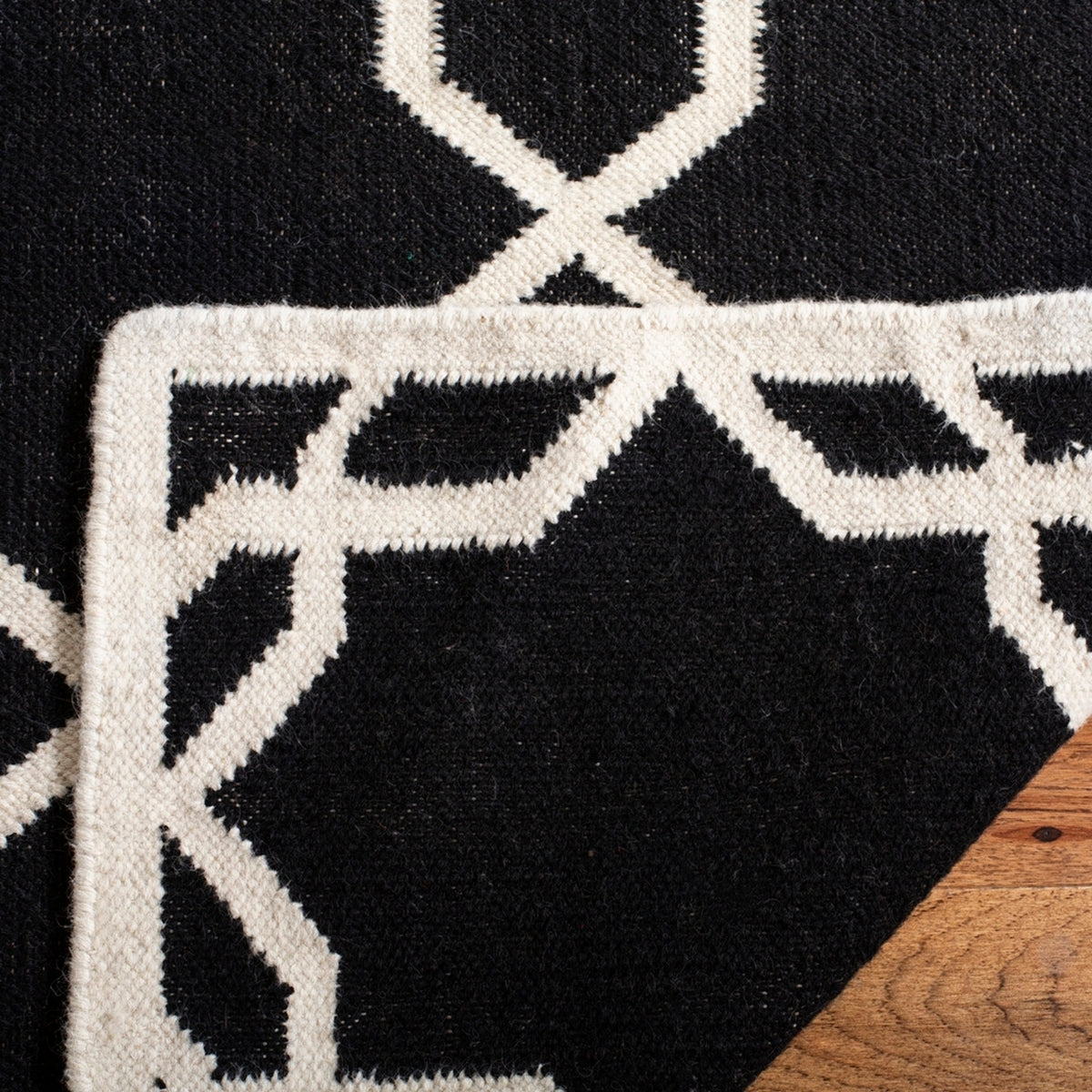 safavieh clearance dhurries dhu548l black rug