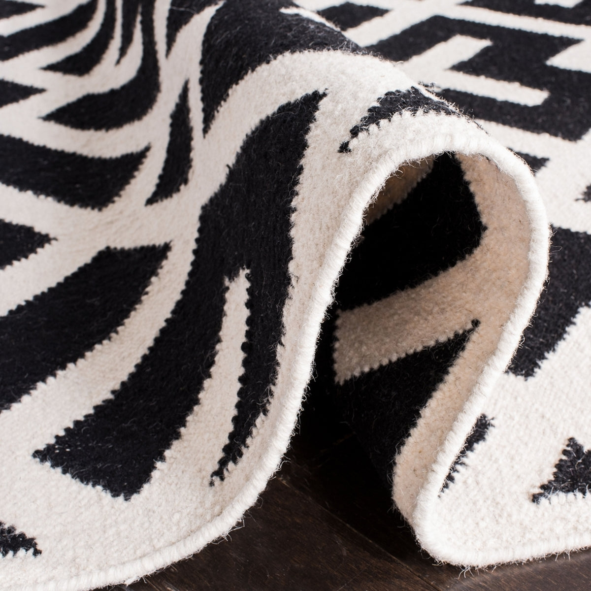 safavieh clearance dhurries dhu552l black rug