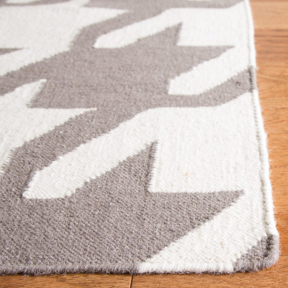 safavieh clearance dhurries dhu569a grey rug