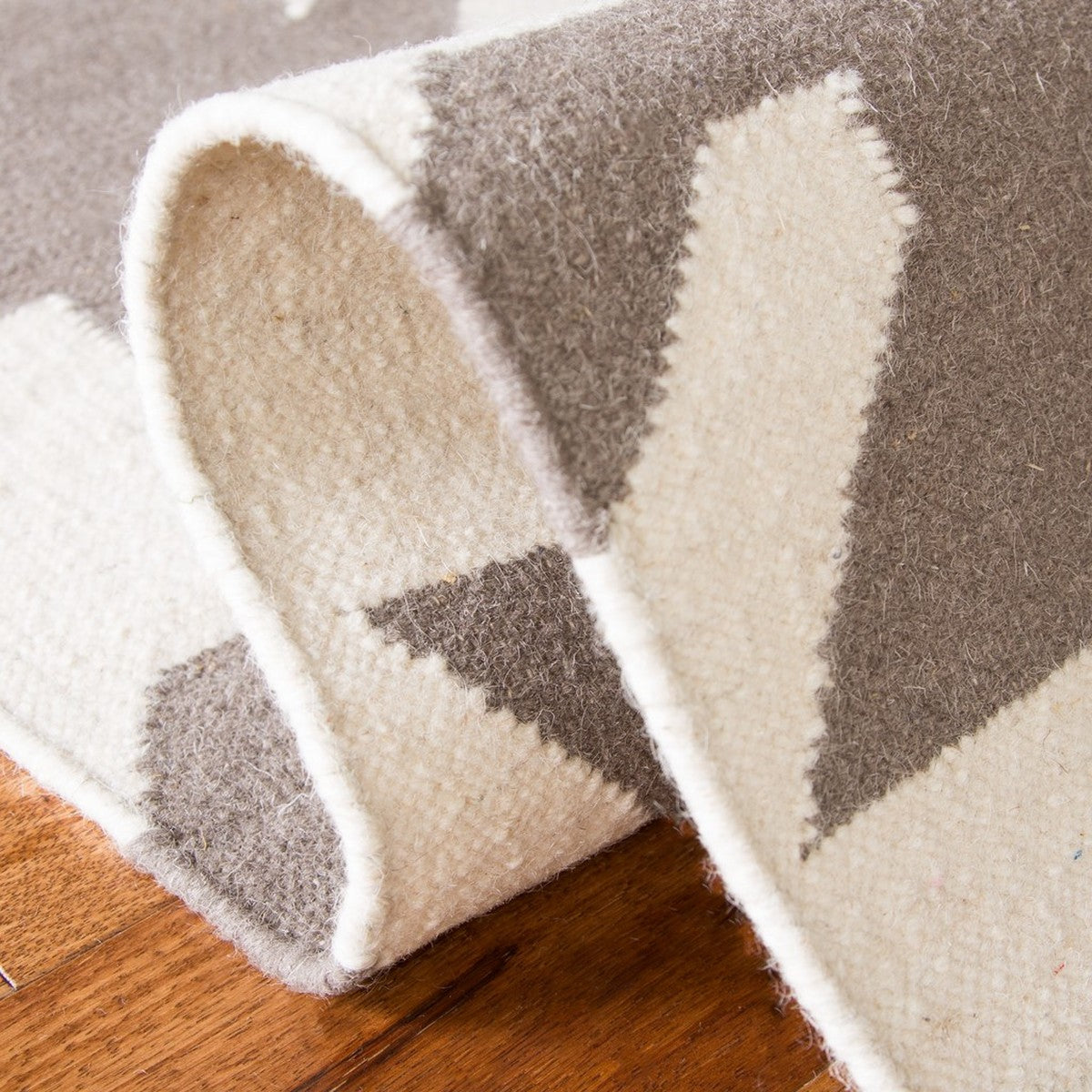 safavieh clearance dhurries dhu569a grey rug