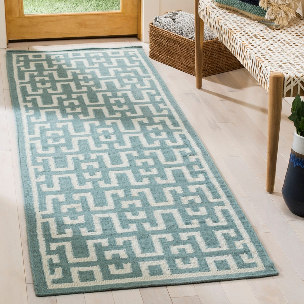 safavieh clearance dhurries dhu621a seafoam rug