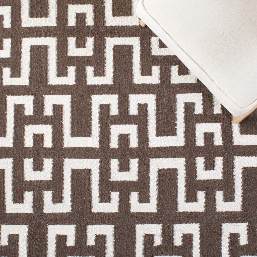 safavieh clearance dhurries dhu621c chocolate rug