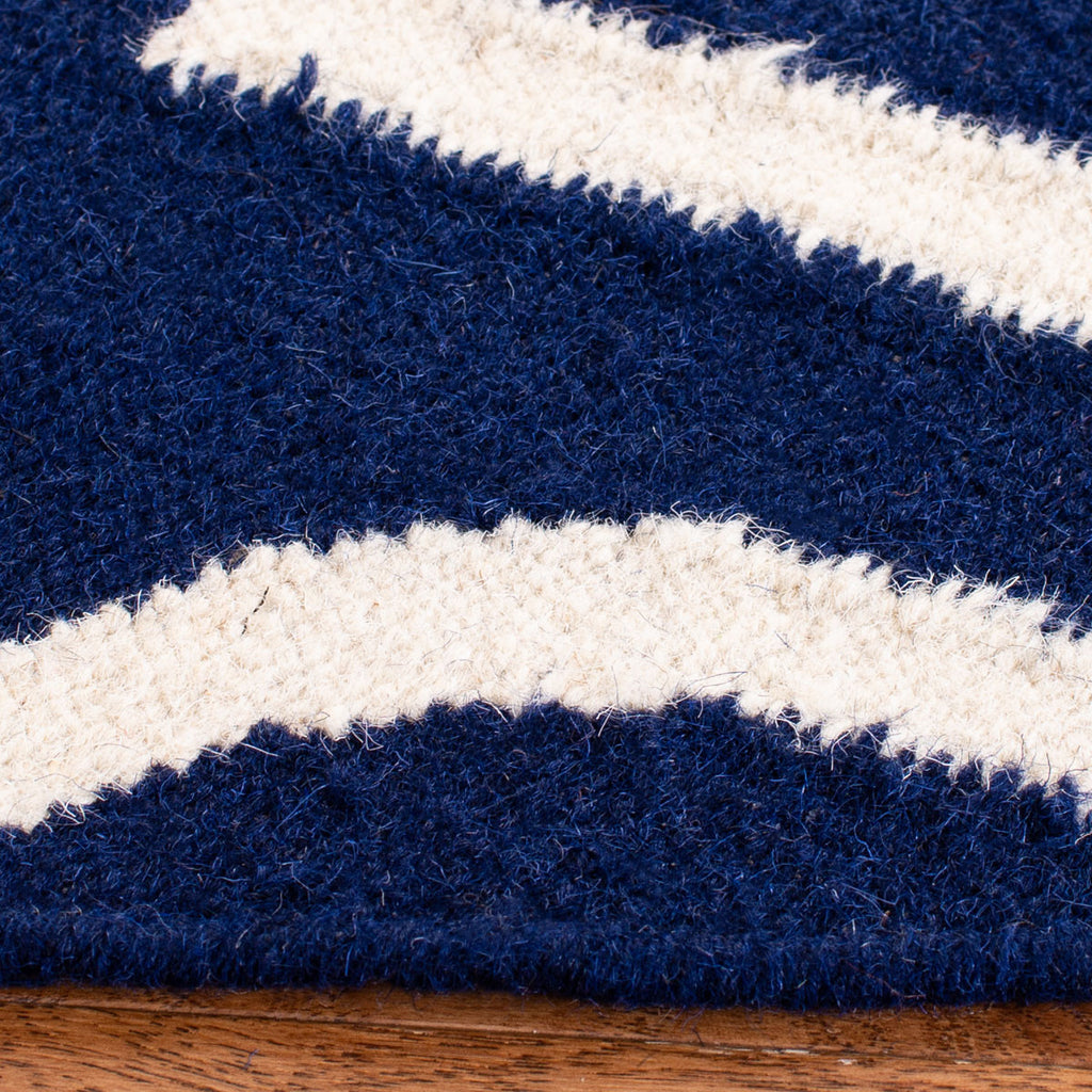 safavieh clearance dhurries dhu639d navy rug