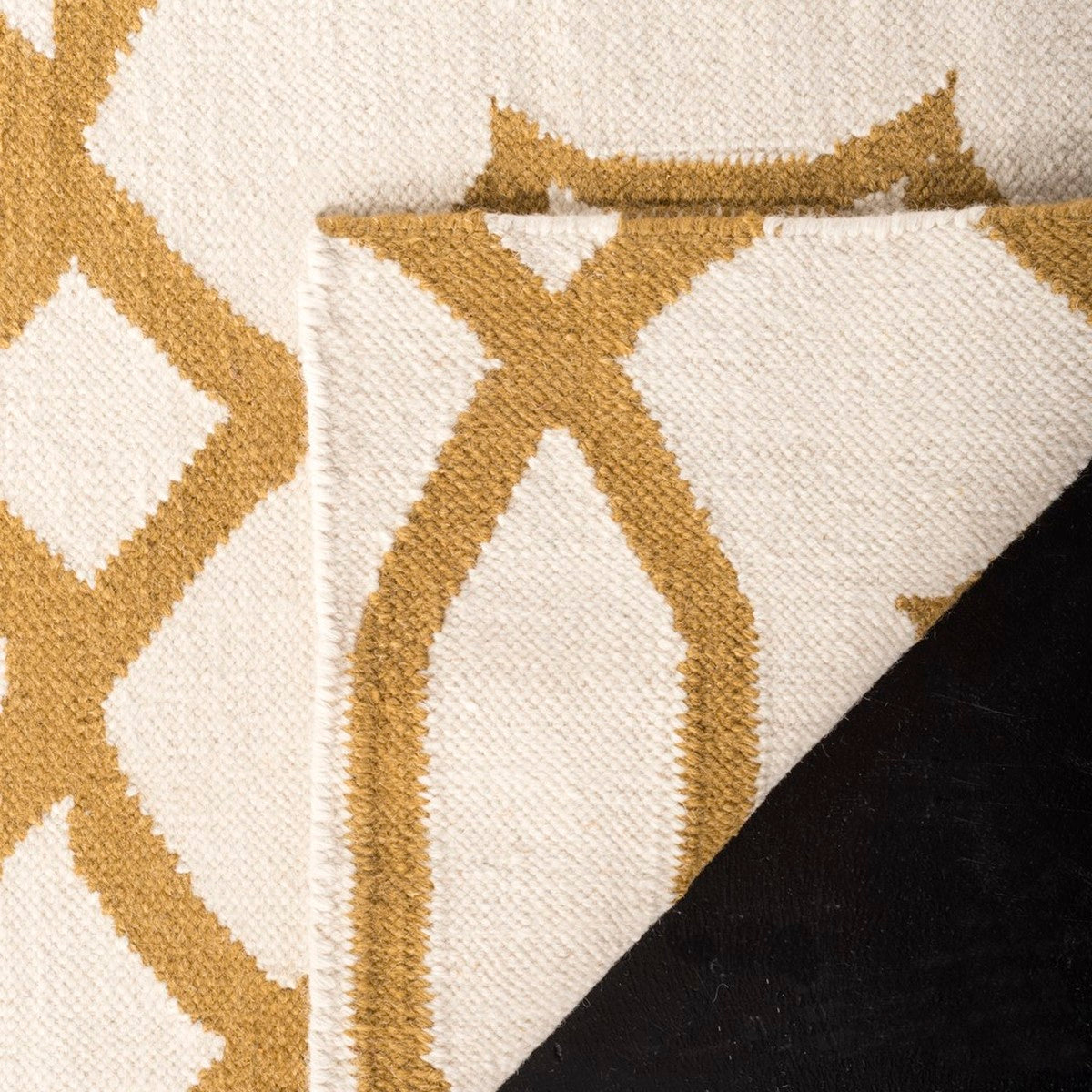 safavieh clearance dhurries dhu753c yellow rug