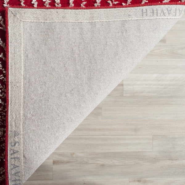 Safavieh Clearance Sohos SOH712L Red Rug