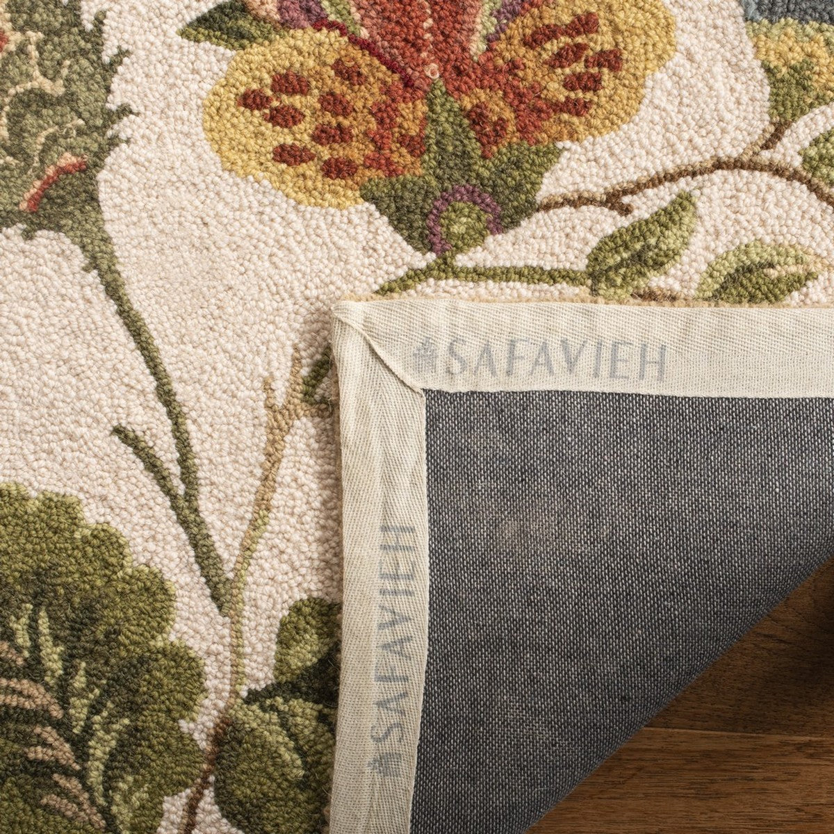 Safavieh Clearance Chelsea HK331A Ivory Rug