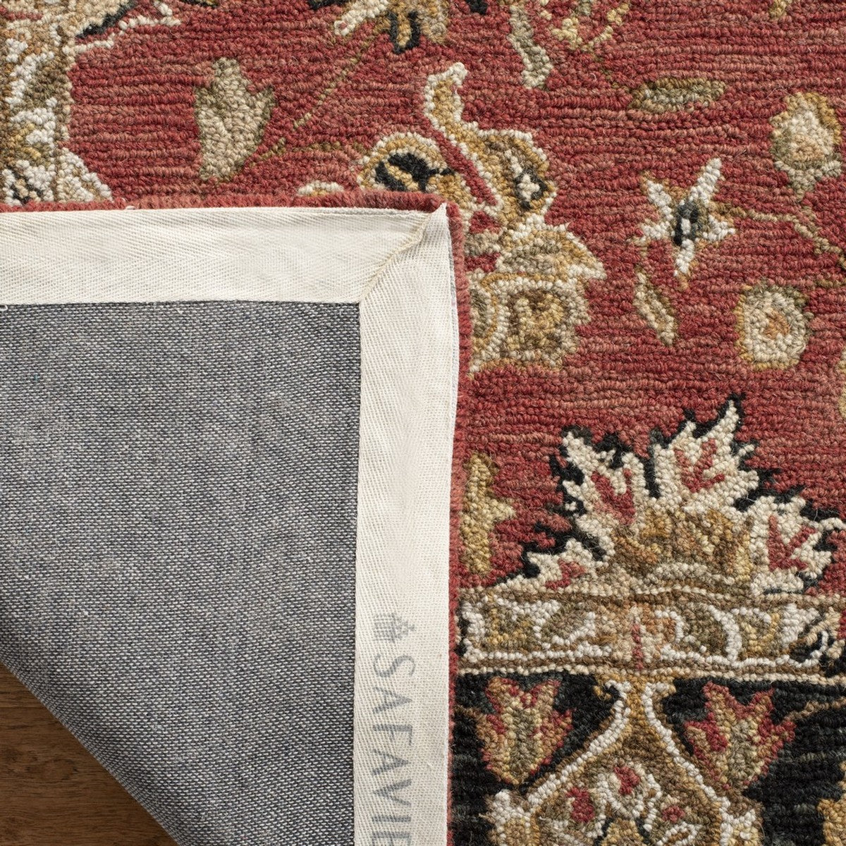 Safavieh Clearance Chelsea HK505C Rose Rug