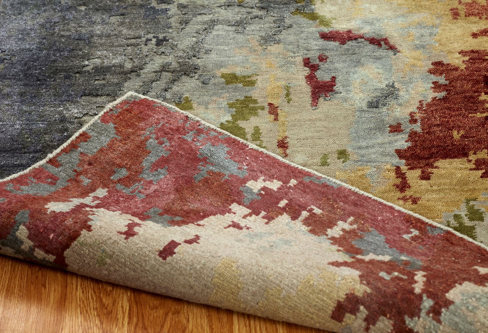 Rugs Done Right Everett FF84 Crimson / Beige Rug