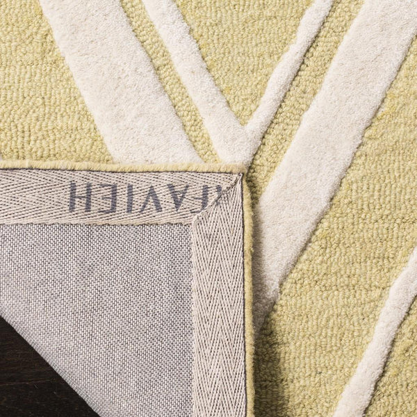 Safavieh Clearance Cambridge CAM711L Light Gold Rug