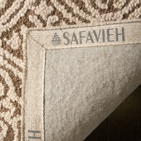 Safavieh Clearance Cambridge CAM232A Brown Rug