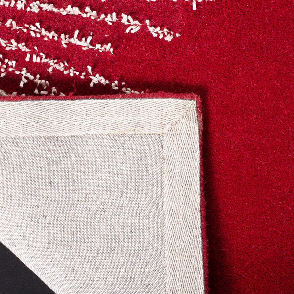Safavieh Clearance Sohos SOH712L Red Rug