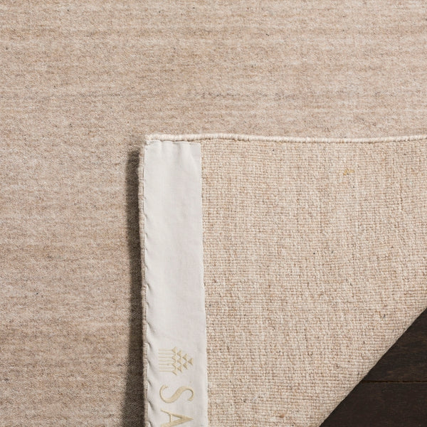 Safavieh Clearance Mirage MIR533B Beige Rug
