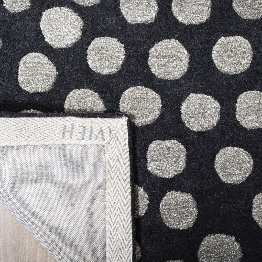 Safavieh Clearance Soho. SOH654A Dark Grey Rug