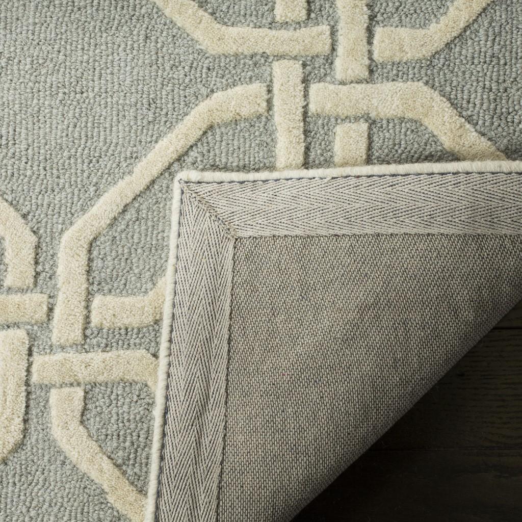 Safavieh Clearance Cambridge CAM311L Light Grey Rug