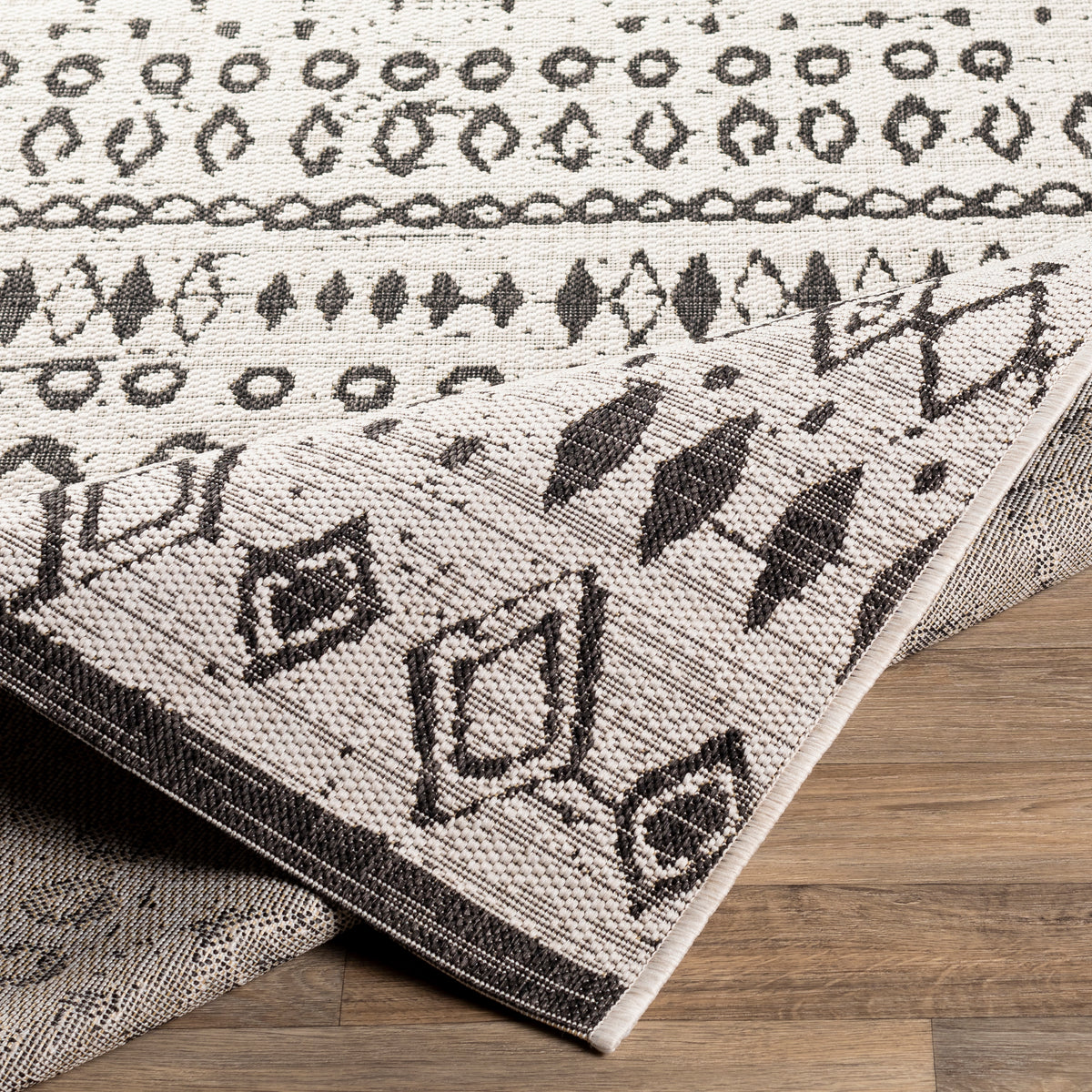 Surya Eagean White Rug | Surya Rugs | Rugs Done Right 