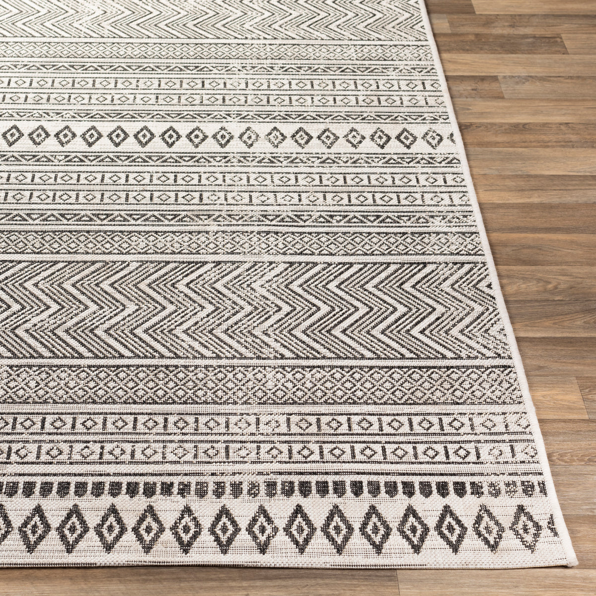surya eagean eag 2345 black rug