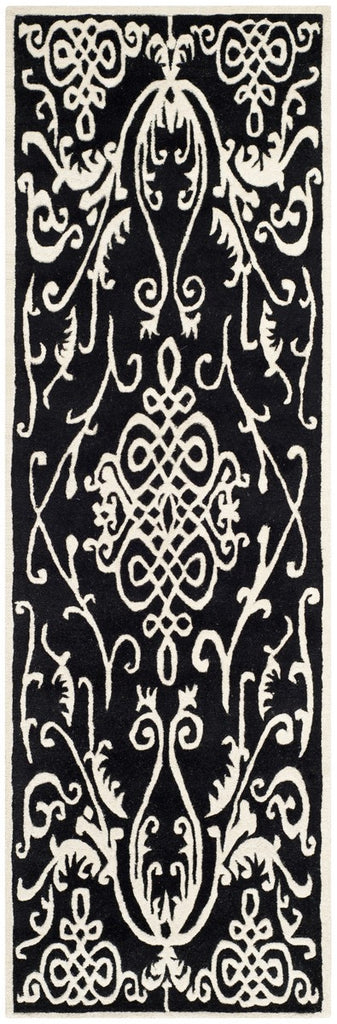 Safavieh Clearance Soho. SOH120A Black Rug