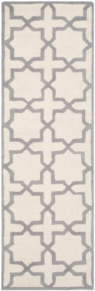 Safavieh Clearance Cambridge CAM125Y Ivory Rug