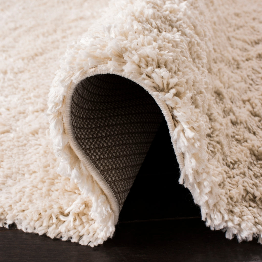 safavieh clearance fontana shag fnt800b creme rug