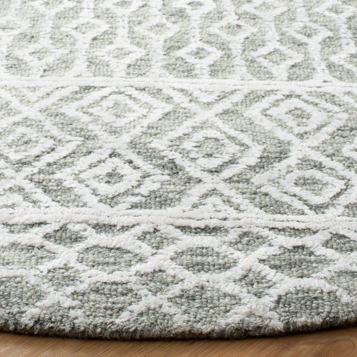safavieh clearance glamour glm305y green rug