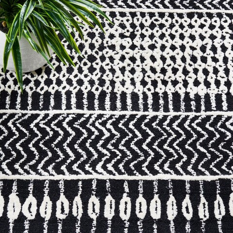 safavieh clearance glamour glm538z black rug