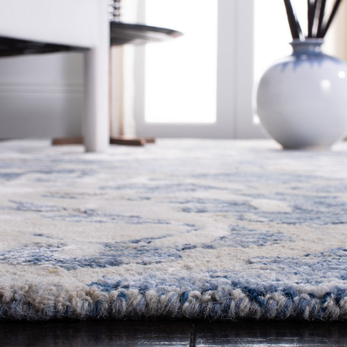 safavieh clearance glamour glm662n navy rug