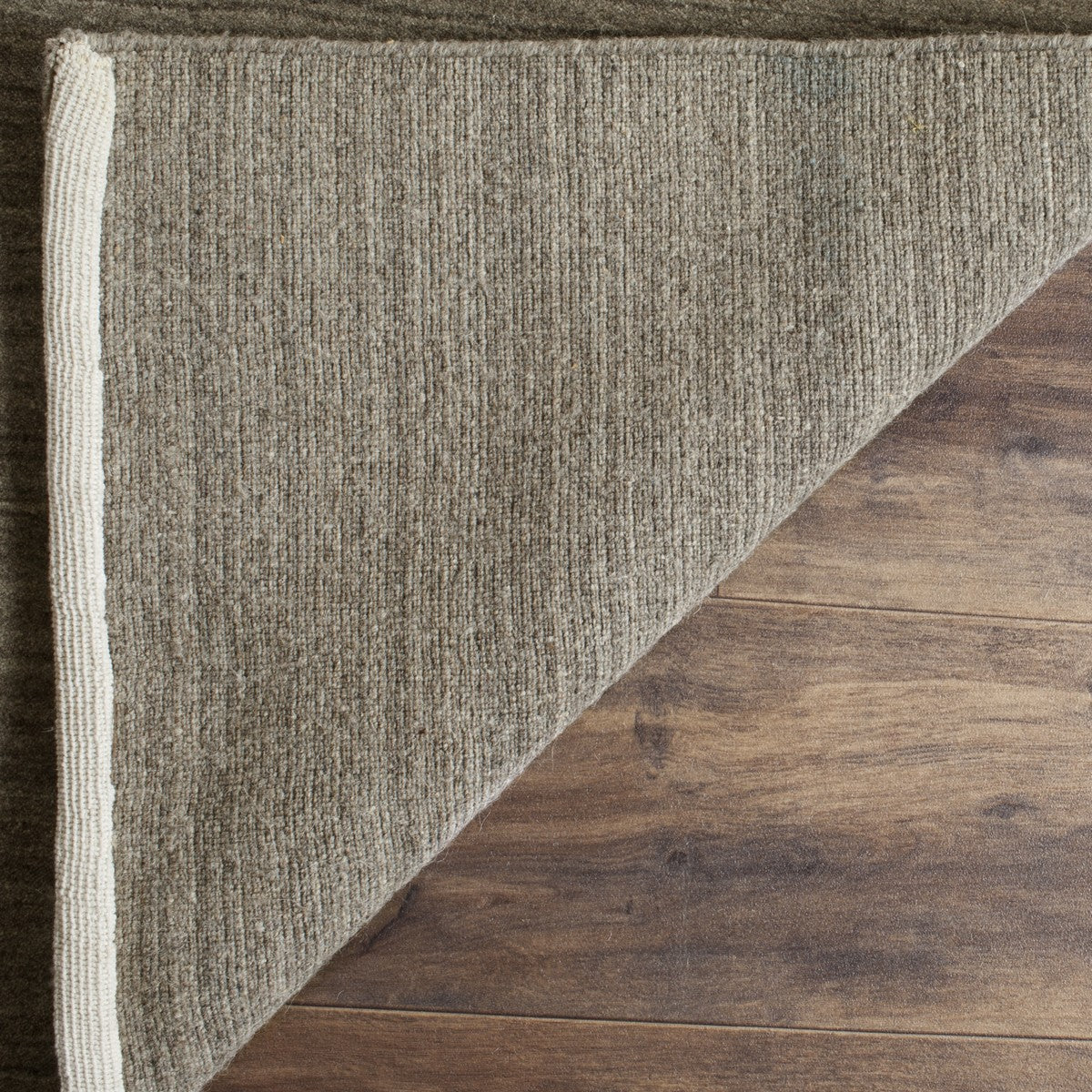 safavieh clearance himalaya him820e pewter rug