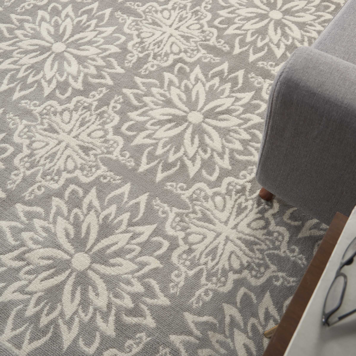 Nourison Clearance Jubilant JUB06 Ivory/Grey Rug