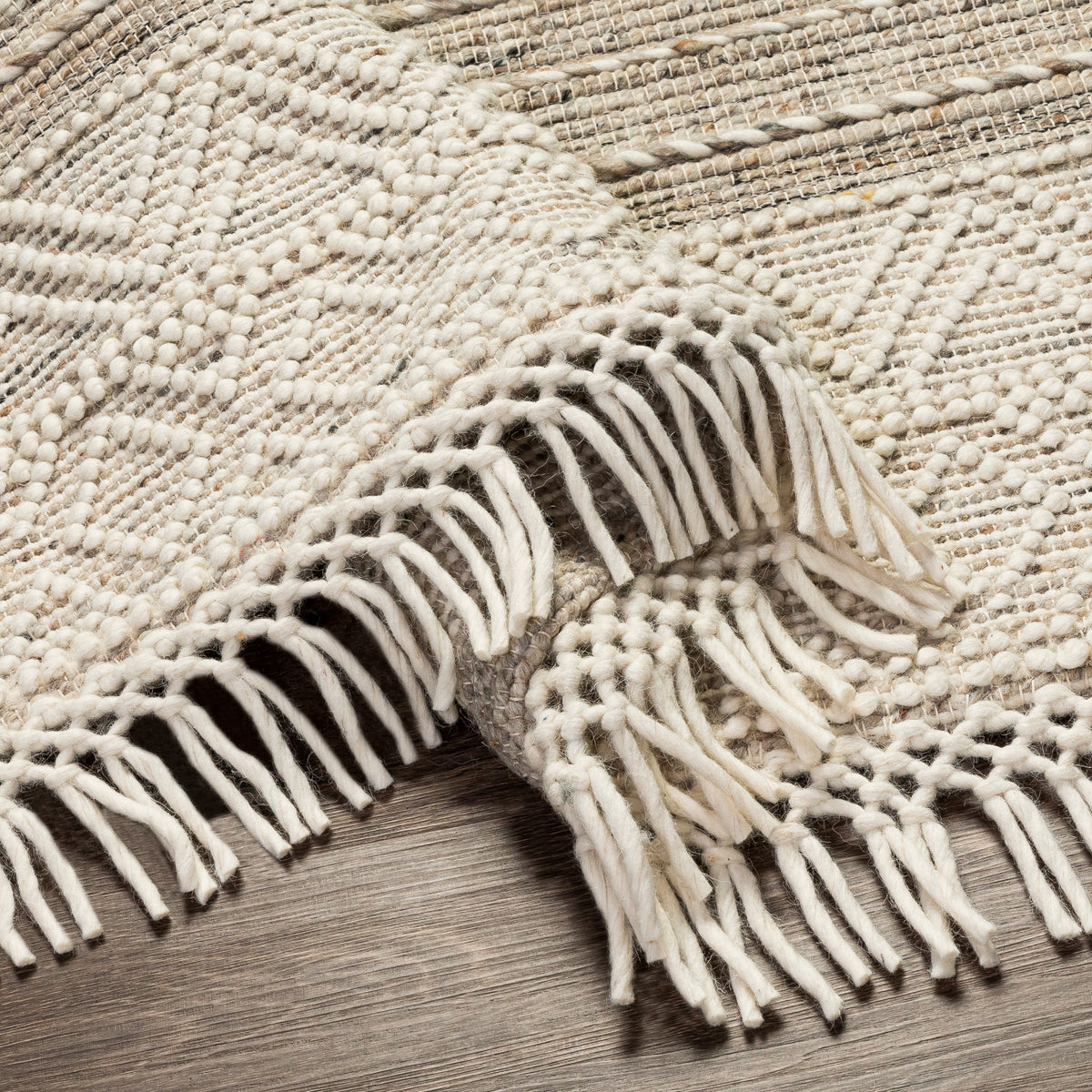 surya lucia lci 2305 cream rug