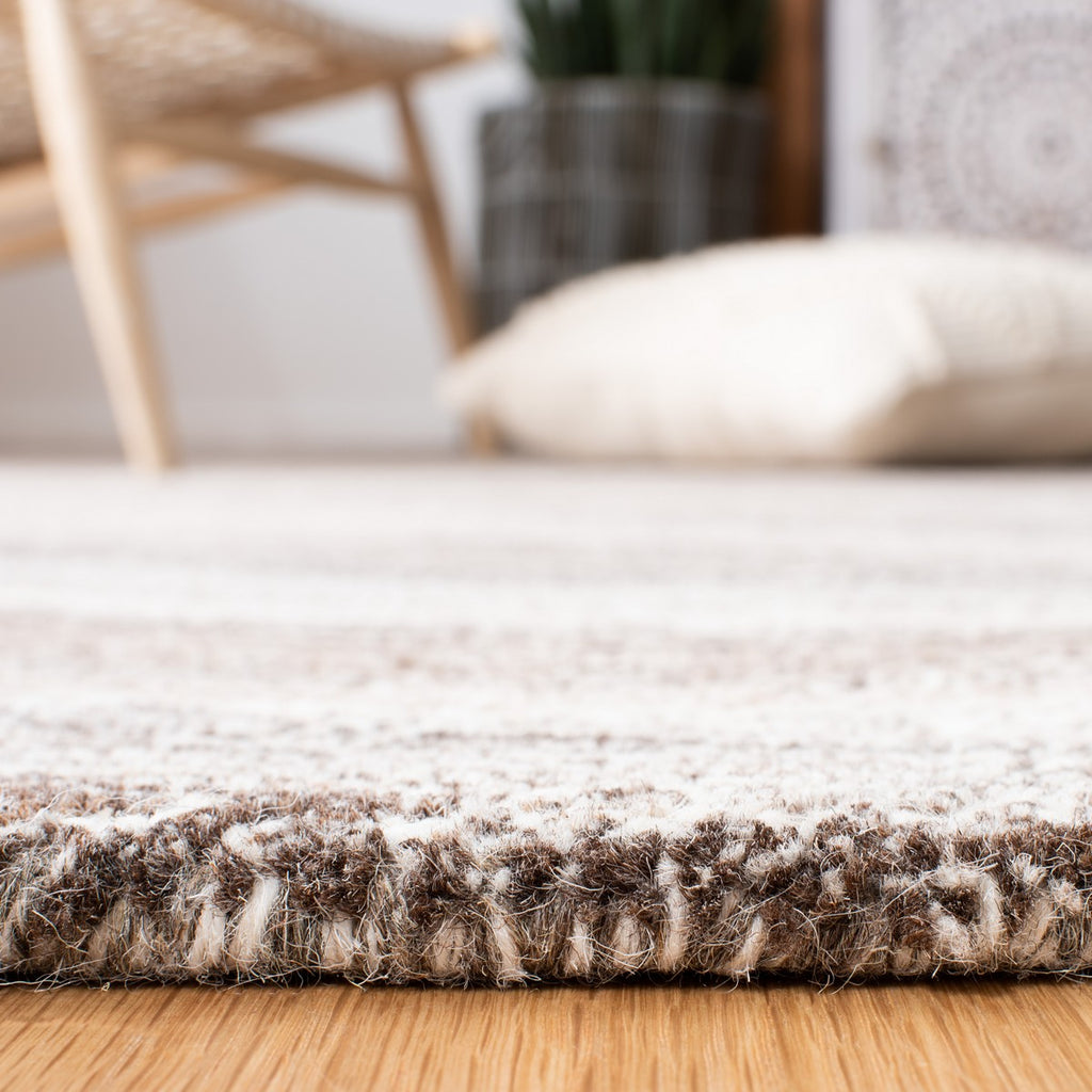 safavieh clearance metro met505t ivory rug