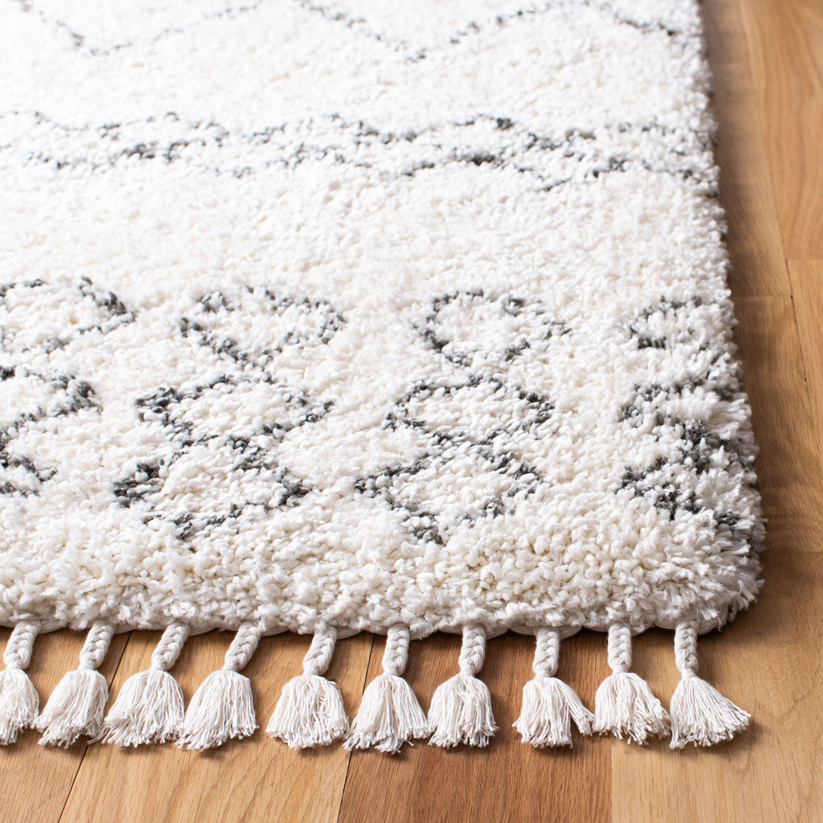 safavieh clearance moroccan fringe shag mfg343a ivory rug