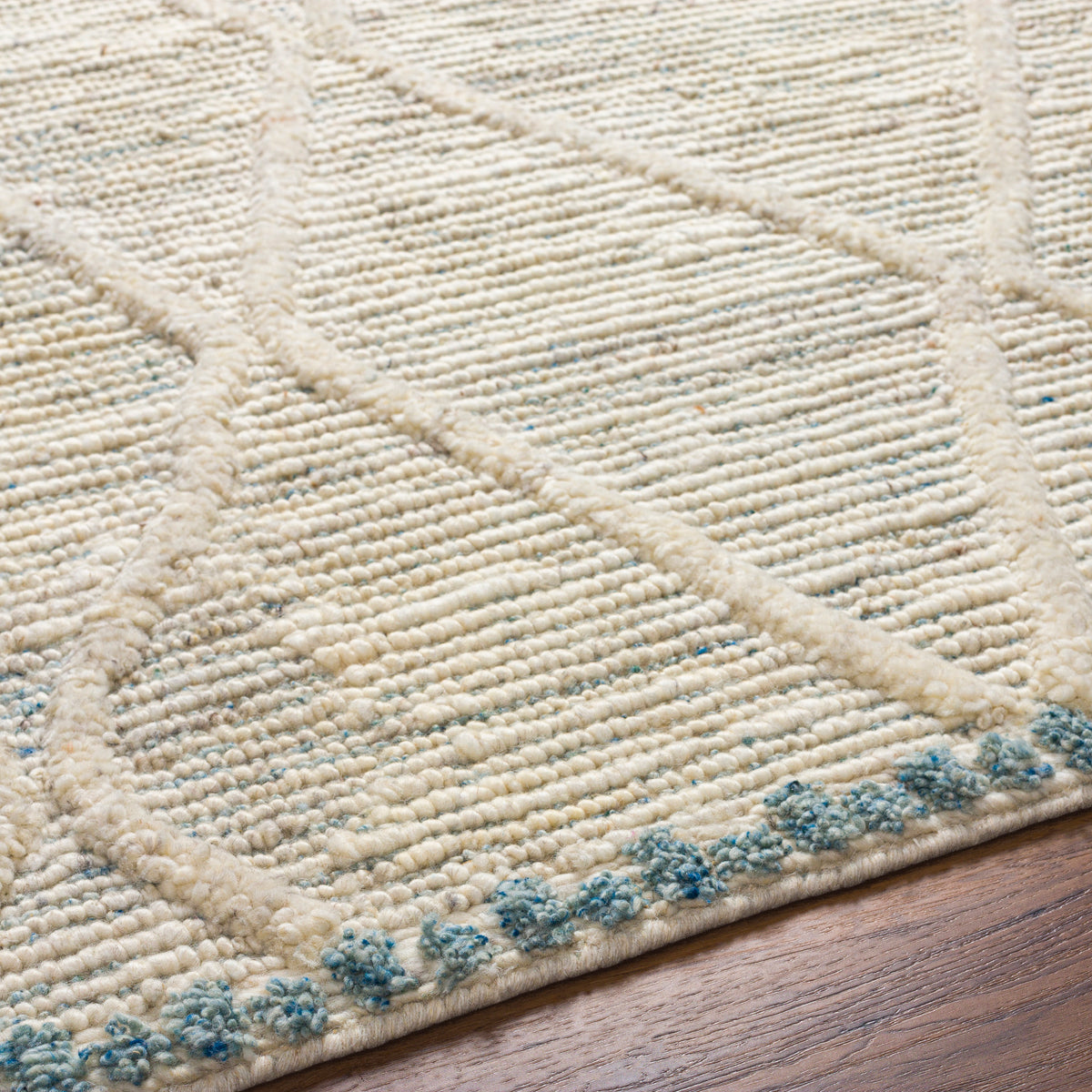 surya manisa mns 2308 seafoam rug