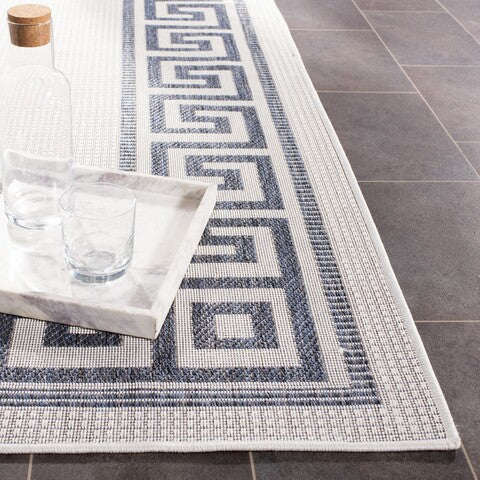 Safavieh Clearance Martha Stewart Indoor Outdoor MSRO331G Silver Rug