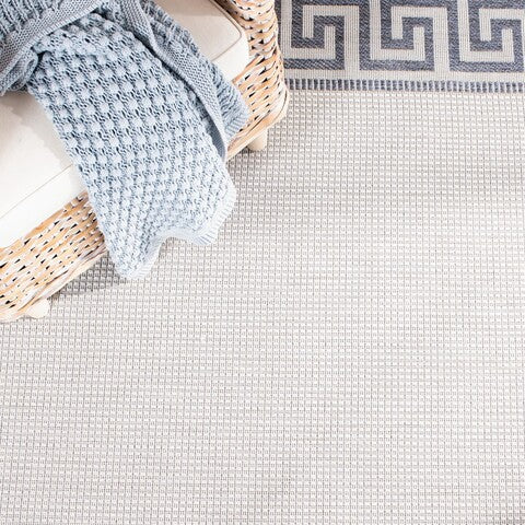 Safavieh Clearance Martha Stewart Indoor Outdoor MSRO331G Silver Rug