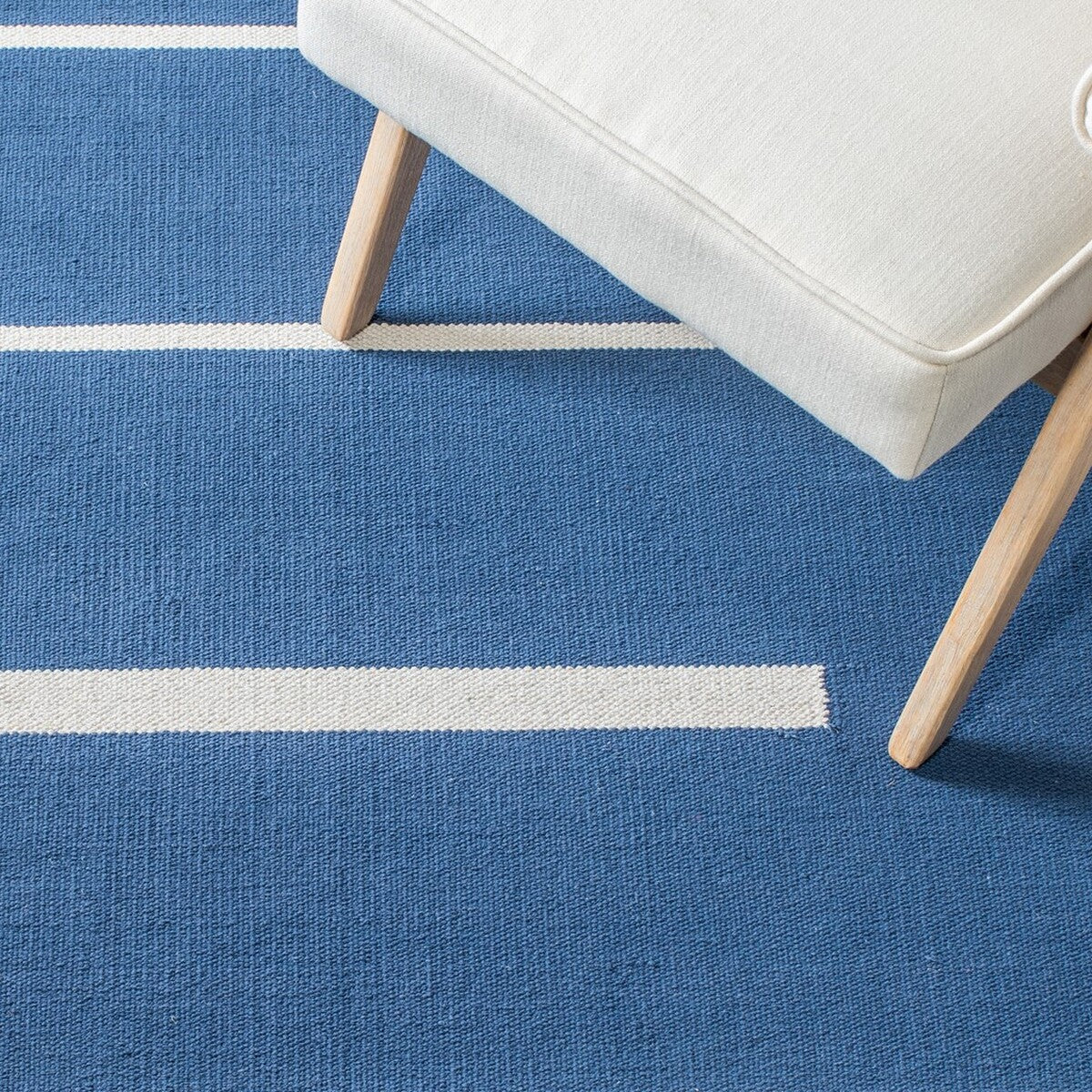safavieh clearance montauk mtk311n navy rug