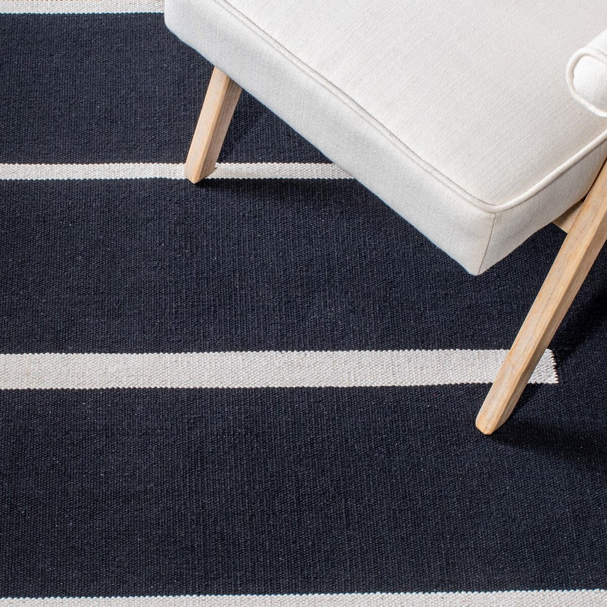 safavieh clearance montauk mtk311z black rug