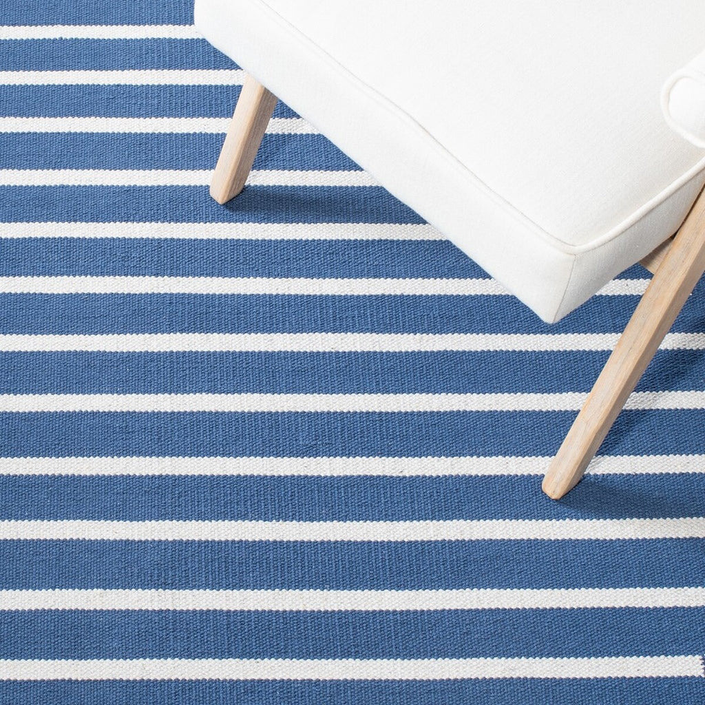 safavieh clearance montauk mtk313n navy rug