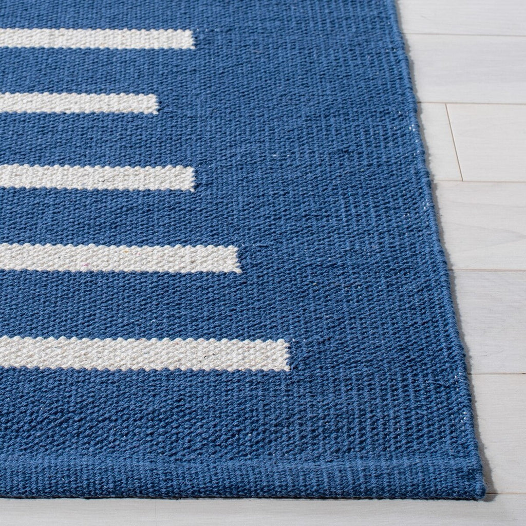 safavieh clearance montauk mtk313n navy rug