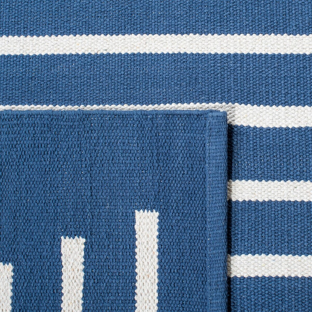 safavieh clearance montauk mtk313n navy rug
