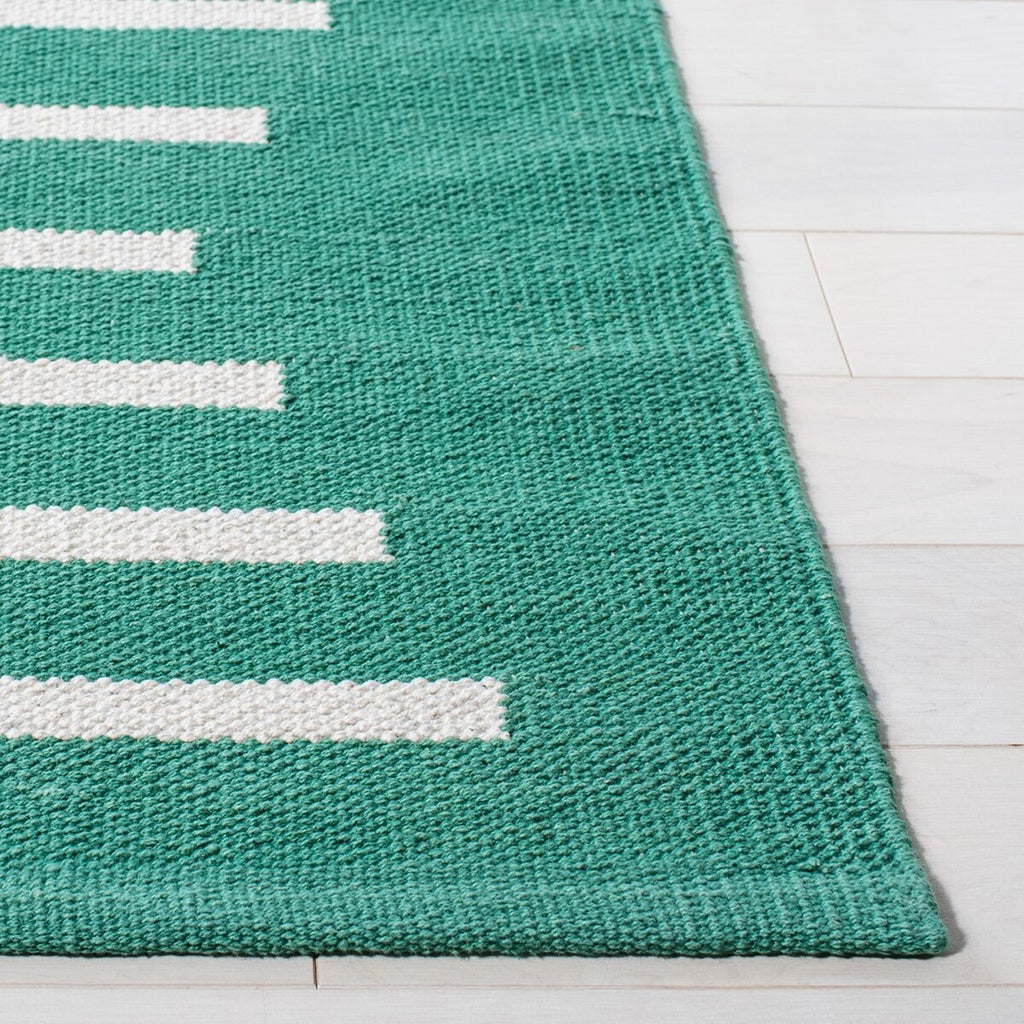 safavieh clearance montauk mtk313y dark green rug