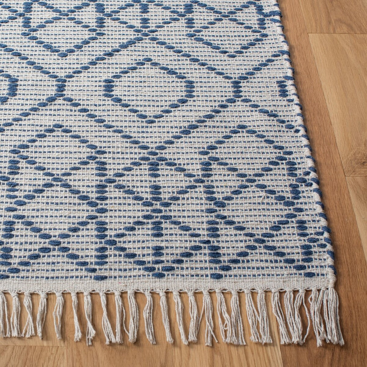 safavieh clearance montauk mtk652n navy rug