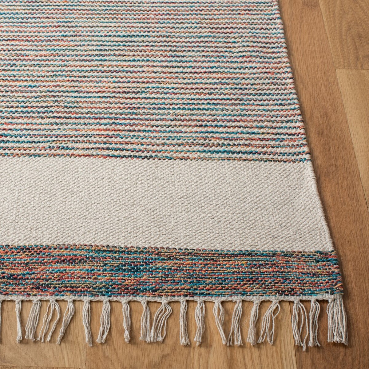 safavieh clearance montauk mtk654b beige rug