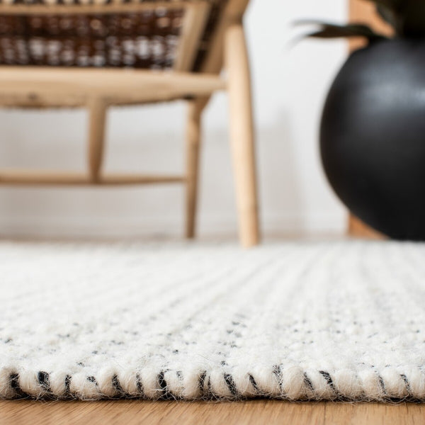 safavieh clearance montauk mtk813a ivory rug