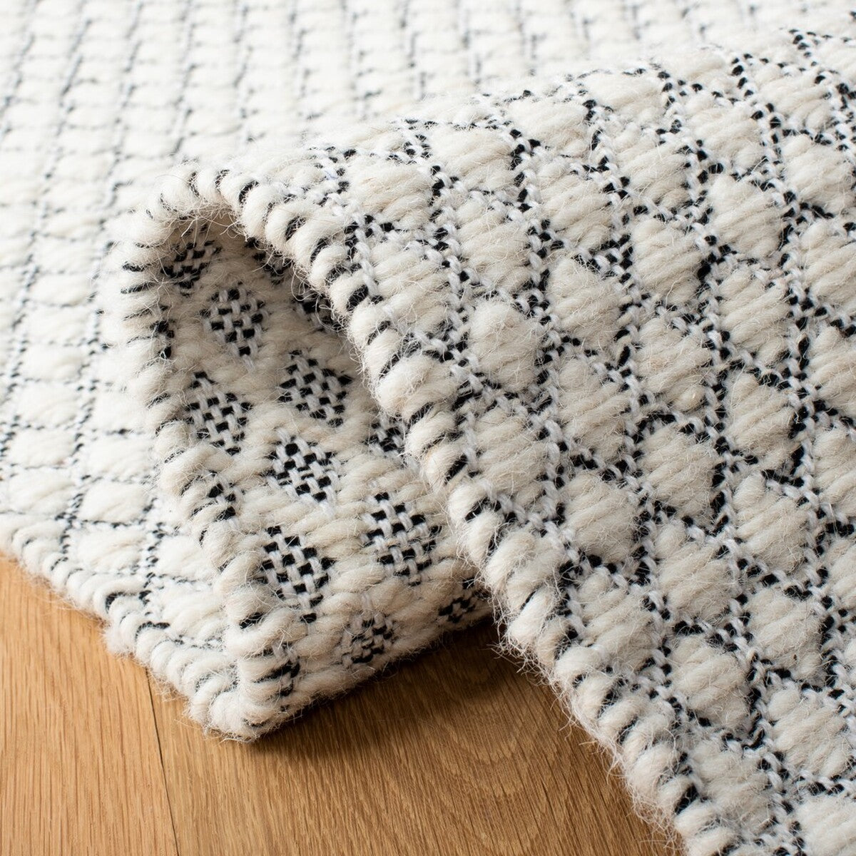 safavieh clearance montauk mtk813a ivory rug