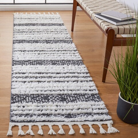 safavieh clearance moroccan tassel shag mts632z black rug