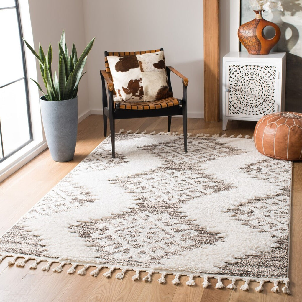 safavieh clearance moroccan tassel shag mts652a ivory rug